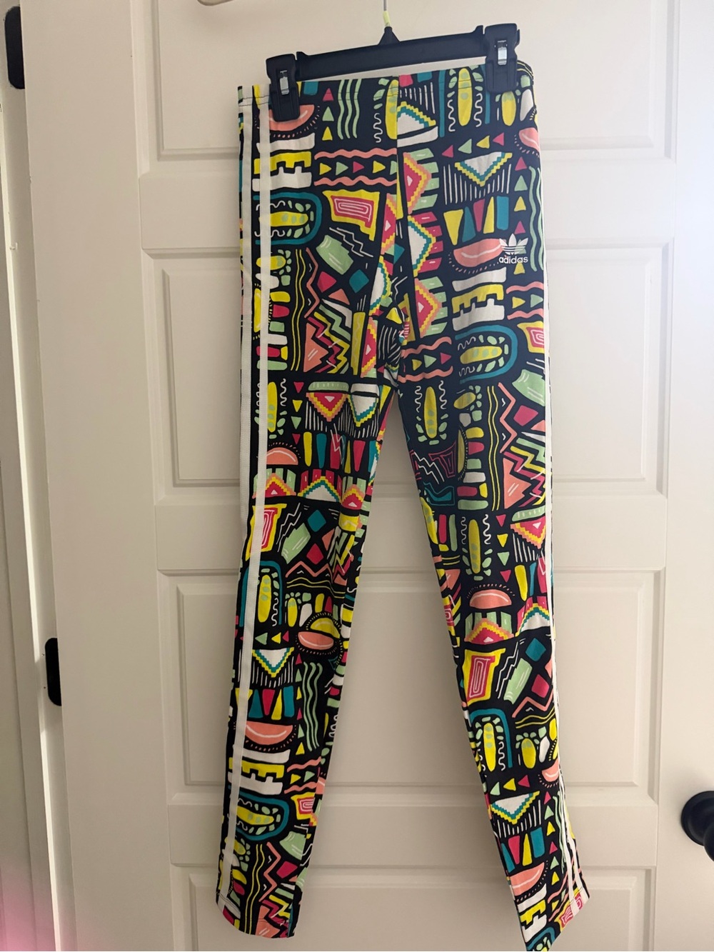 adidas Kids Black Multicolor Geometric Print Leggings
